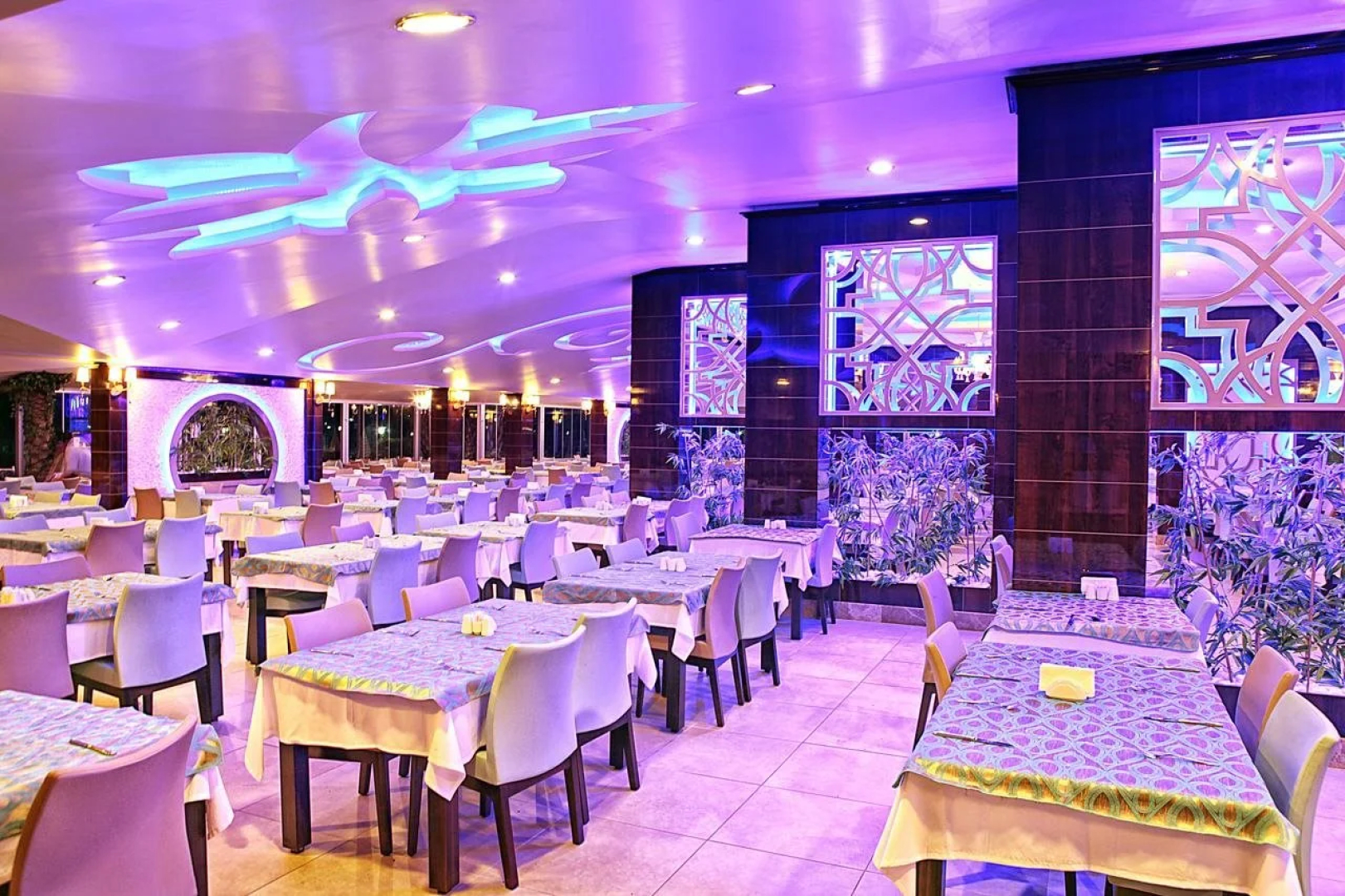 Caretta Beach Hotel