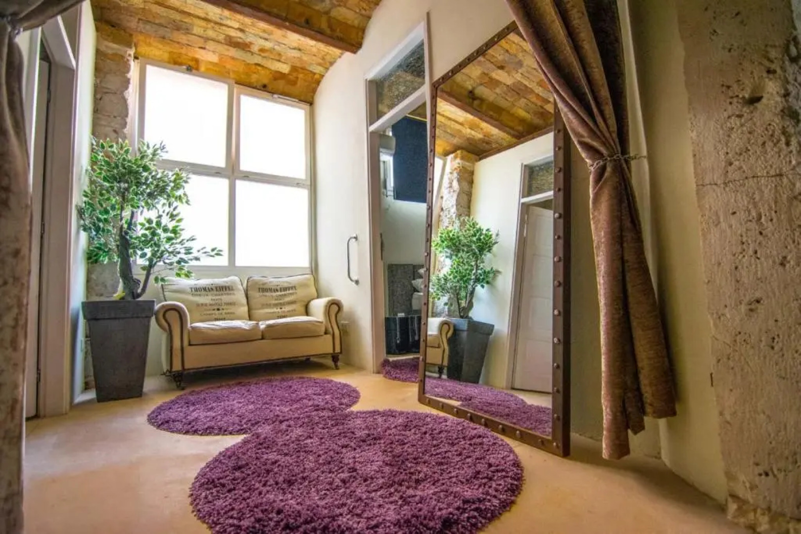 Villa Potoka Palace - 4 Bedroom Villa - Central and Private Setting - Spa and Sauna