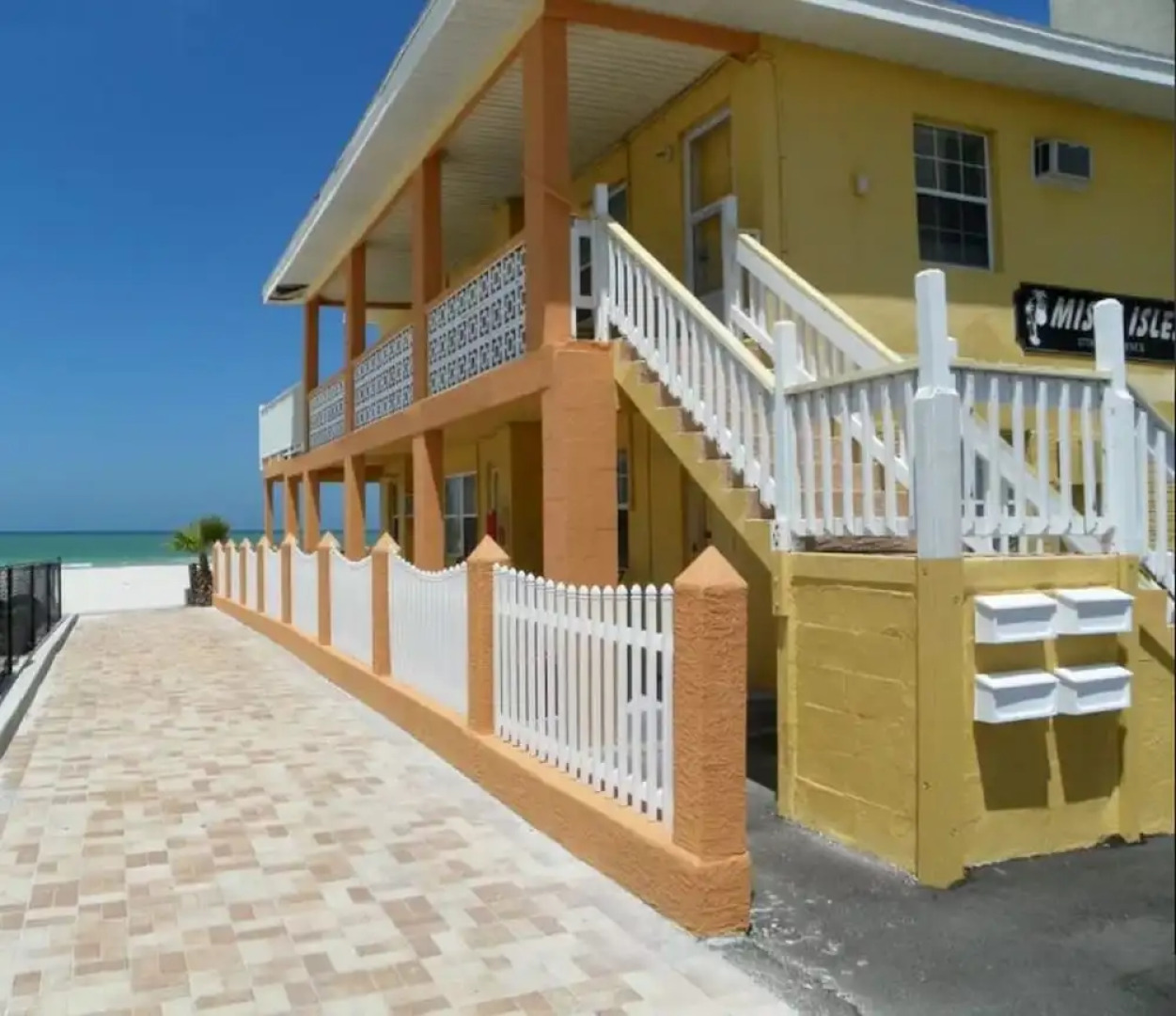 Redington Beach Vacations by TechTravel