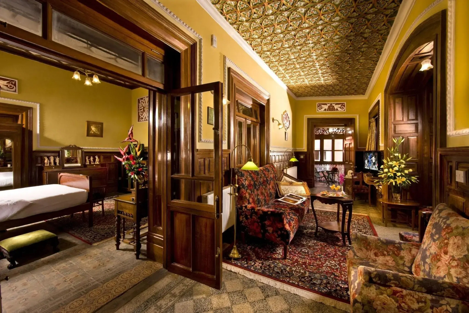 WelcomHeritage Fernhills Royal Palace