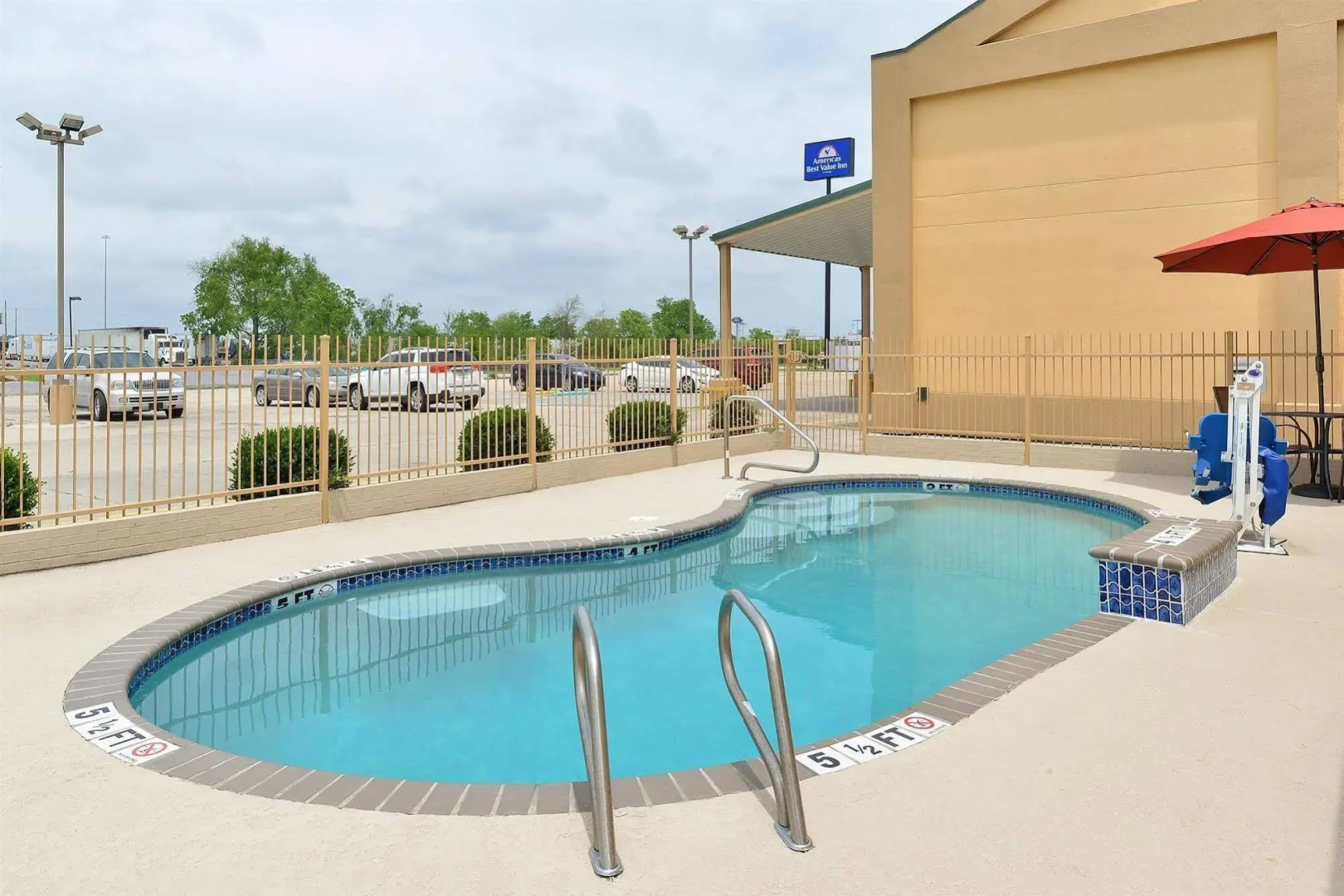 Executive Inn & Suites Breaux Bridge, LA