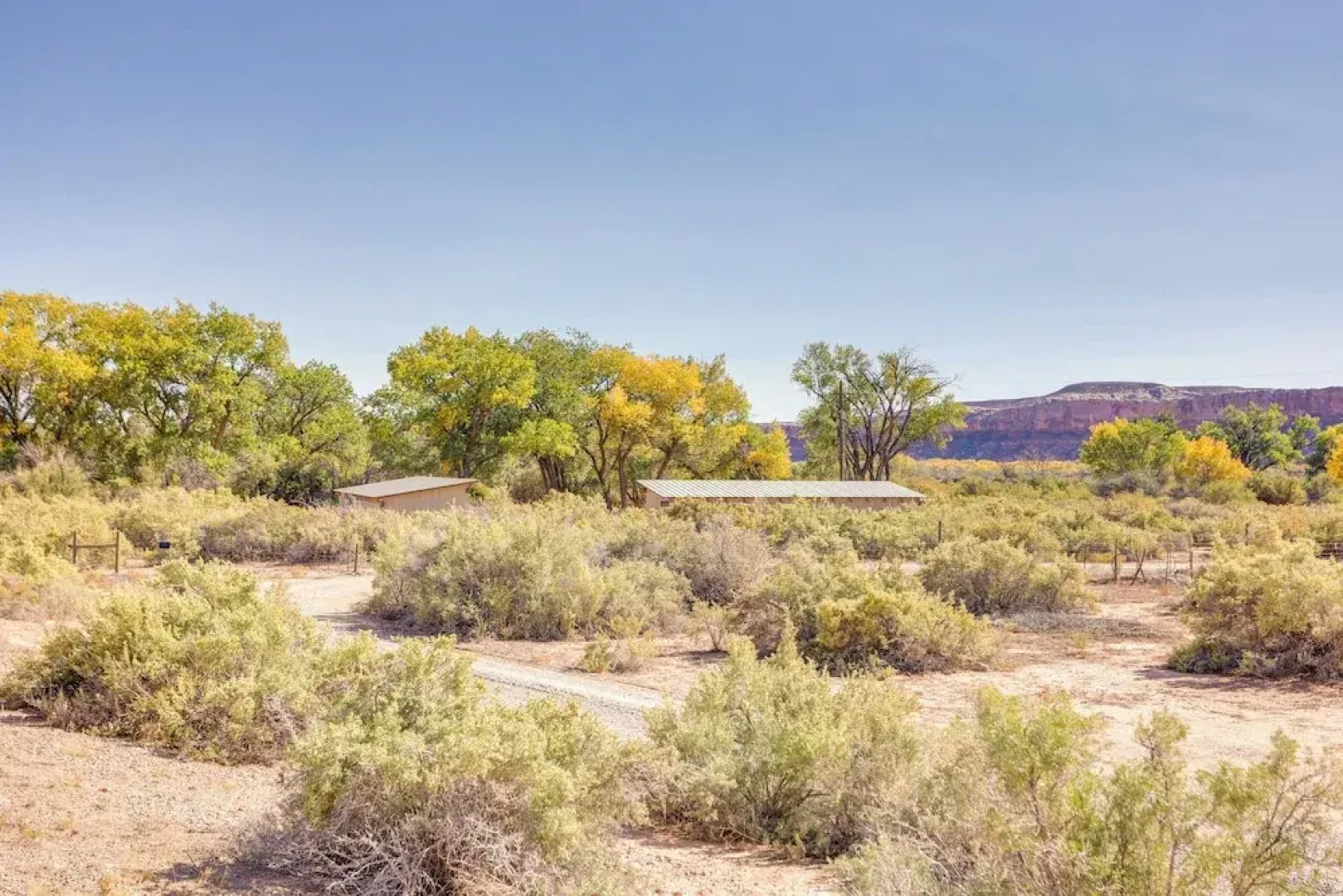 Stunning Views: Quiet Bluff Home Near Hiking!