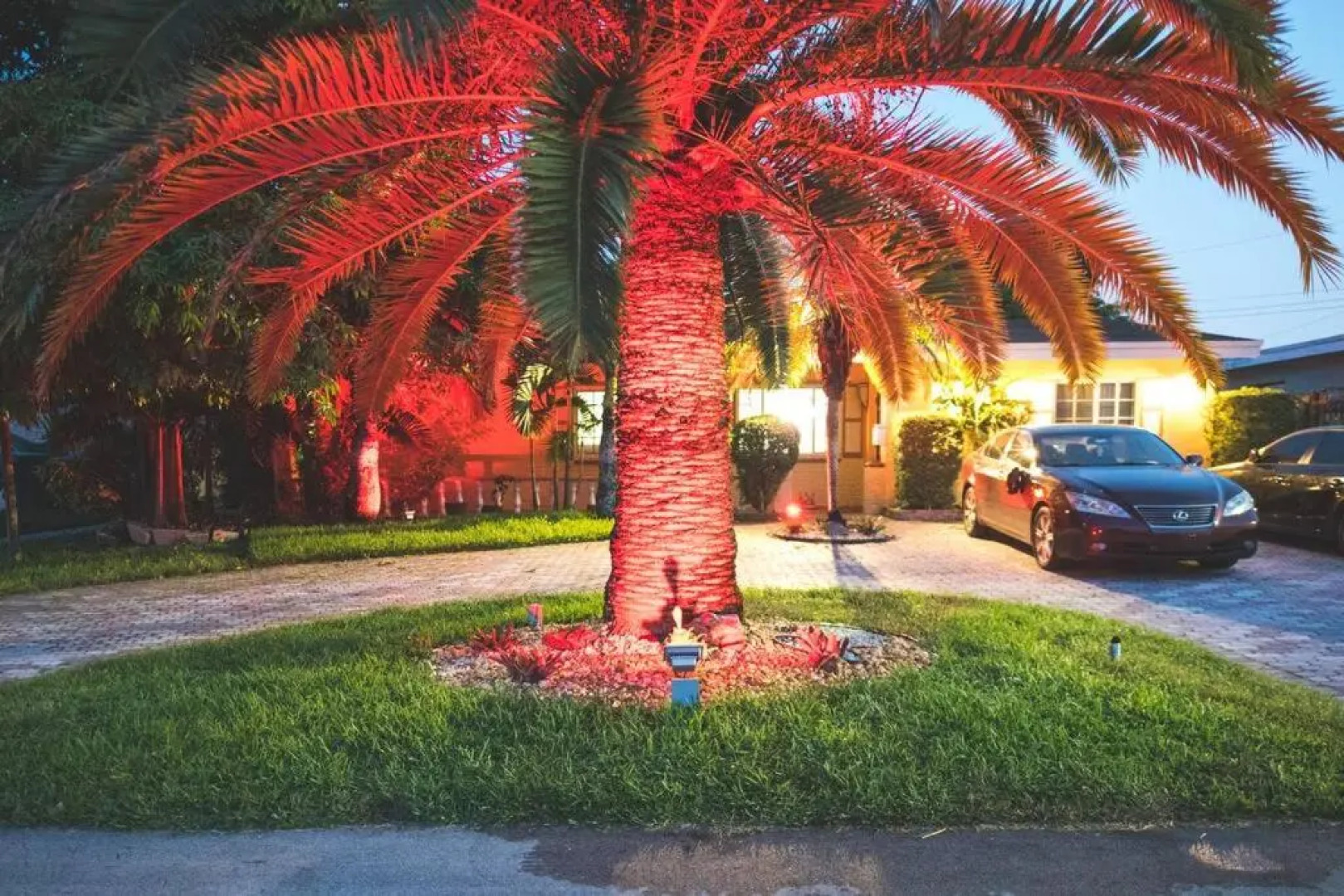 Your Cozy Spacious home with Heated Pool