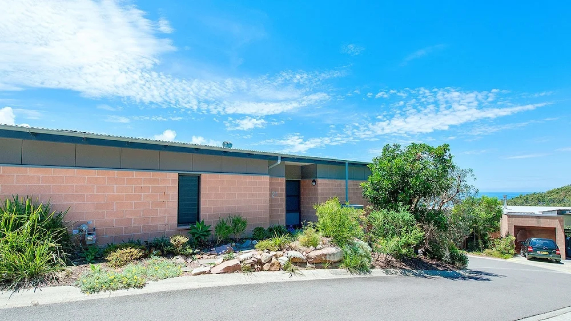 One Mile Ridge, 21/26 One Mile Close