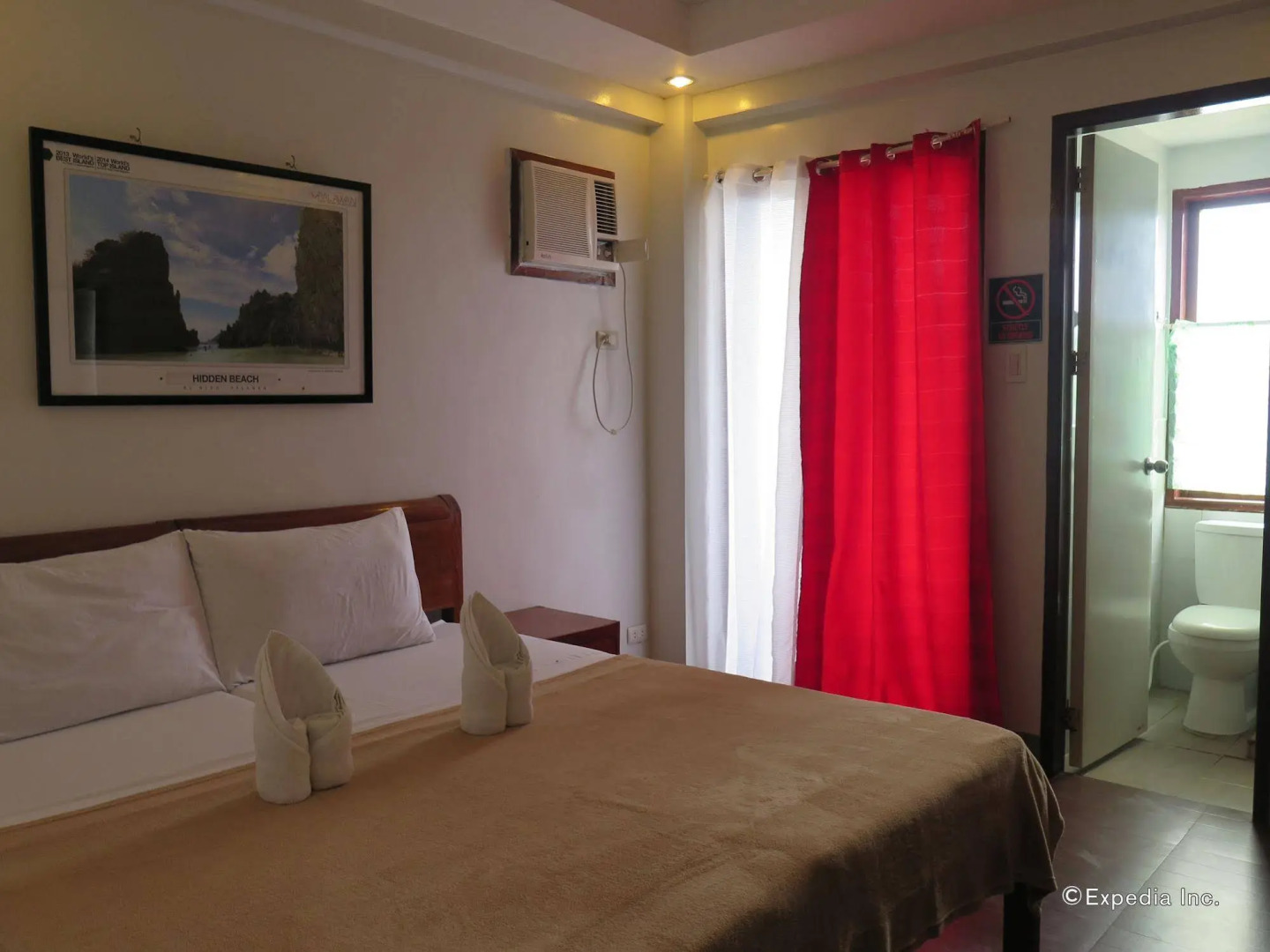 Dayunan El Nido Tourist Inn