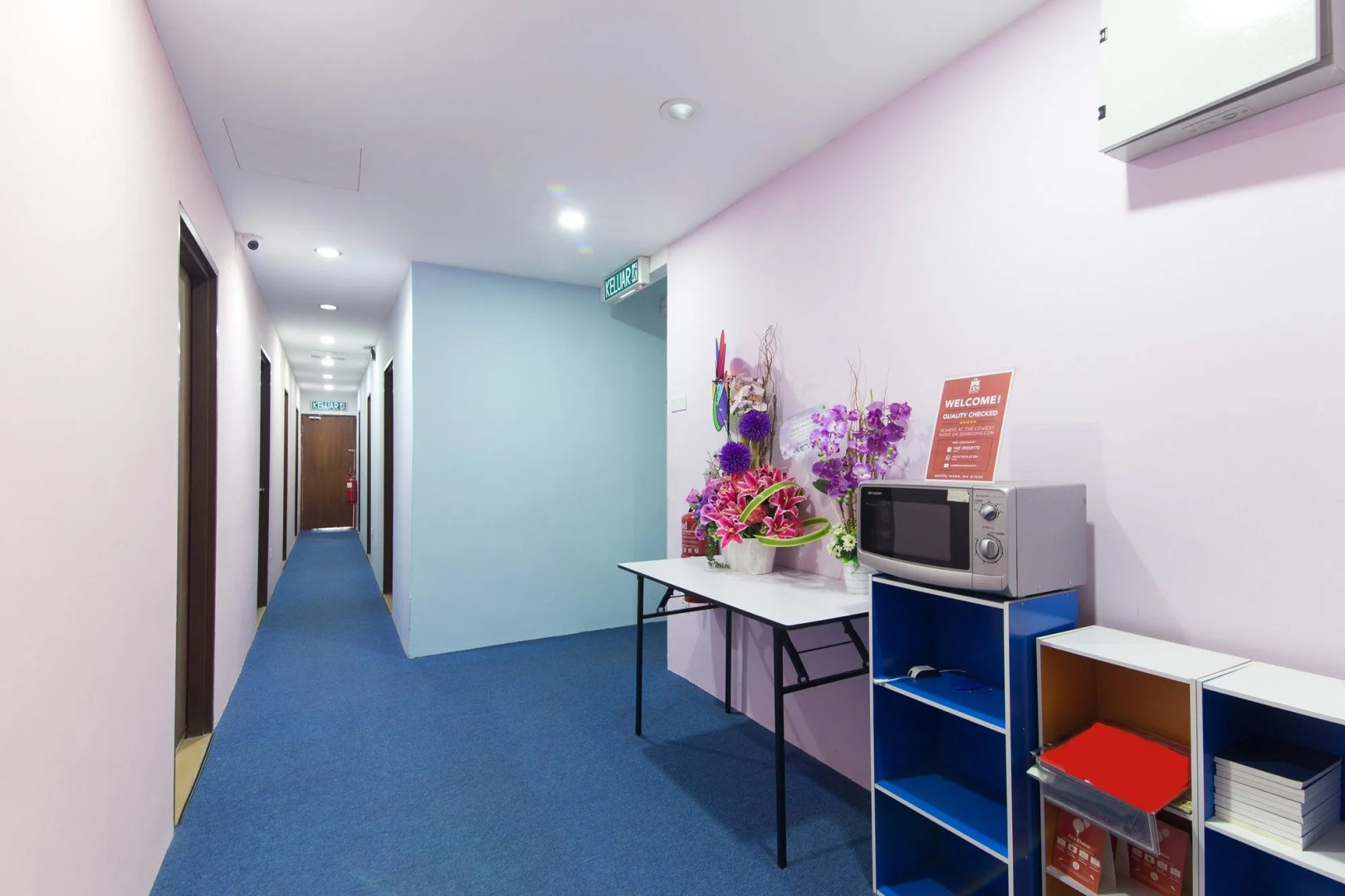 Zen Rooms Colour Hotel