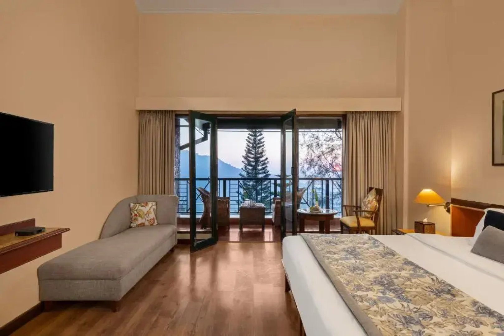 Baikunth Resorts, Kasauli
