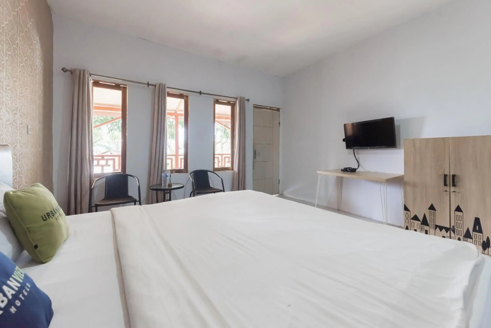 OYO 3040 D'pineapple Villa