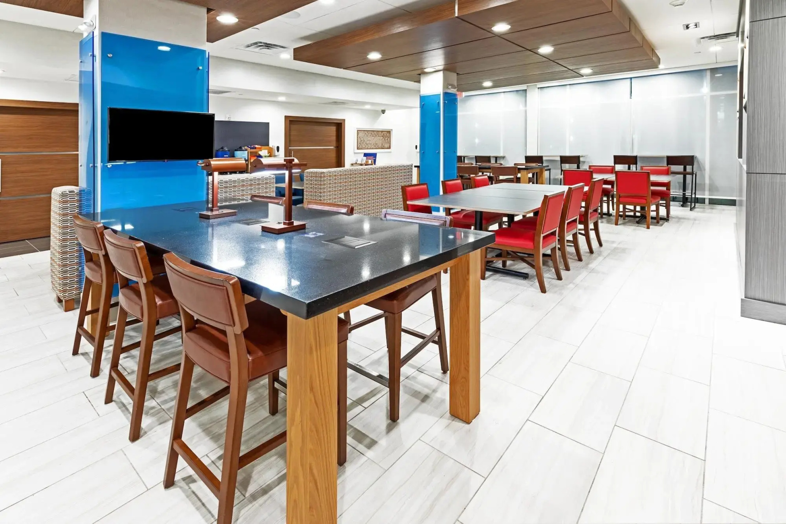Holiday Inn Express & Suites Stafford NW - Sugar Land by IHG