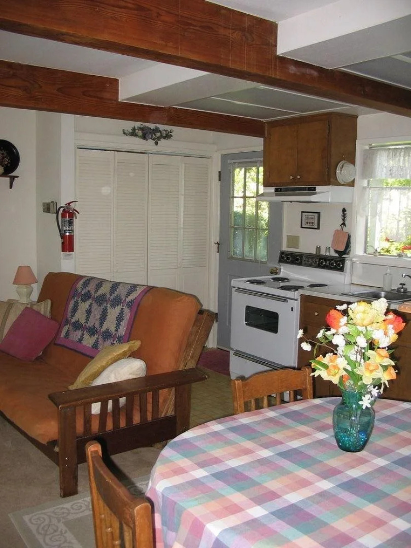 McKenzie River Inn B&B and Cabins