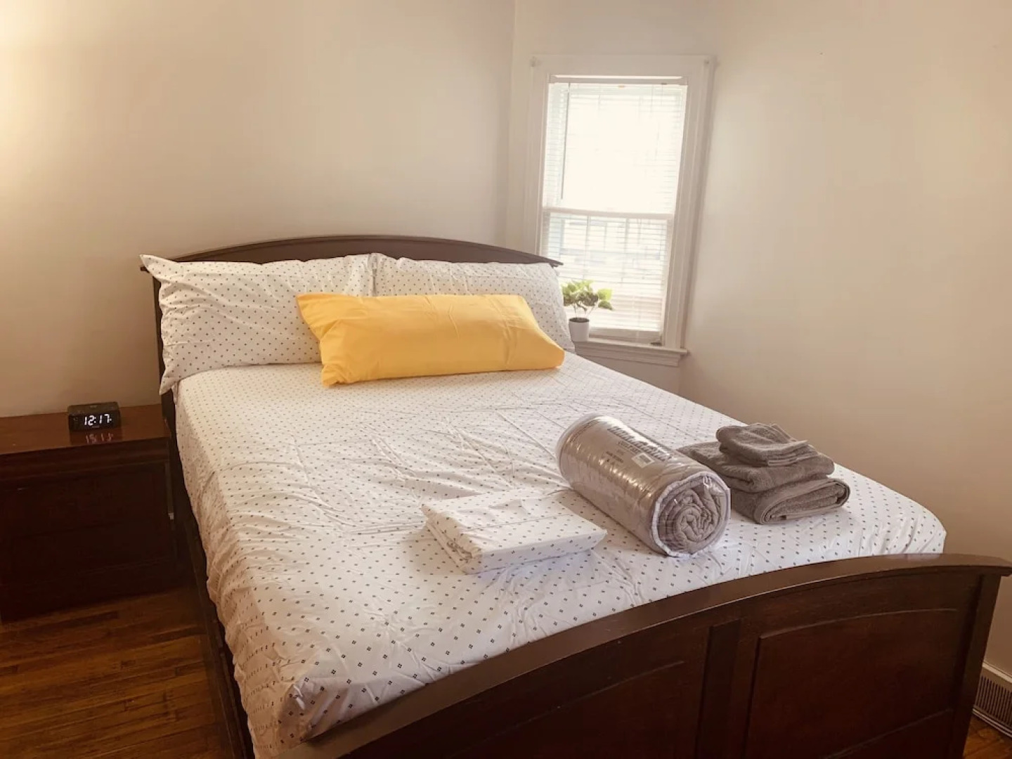 Private Queen Bedroom Garvin