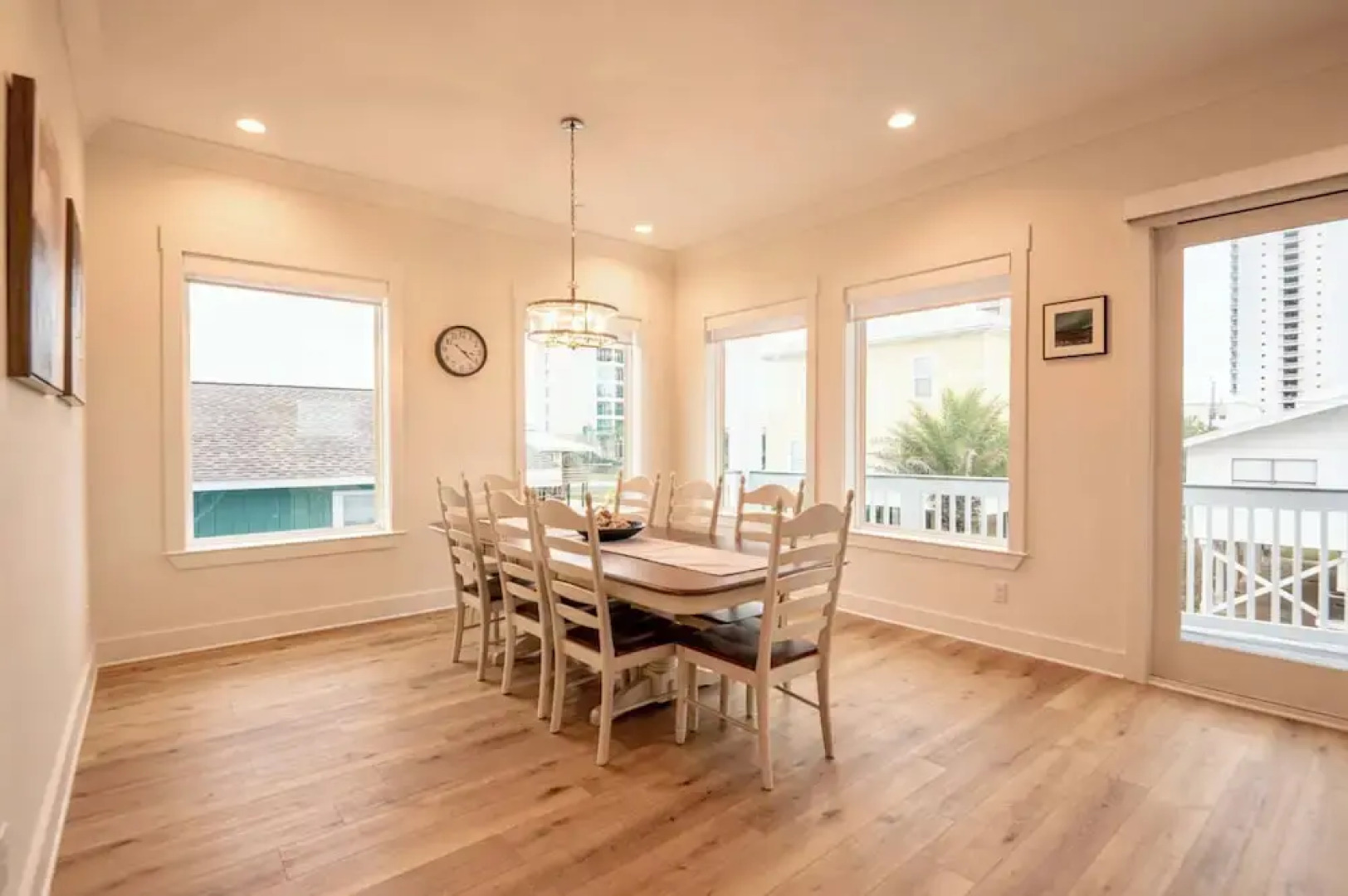 8 Bed 9 Bath Private Pool Grill Walk to Beach