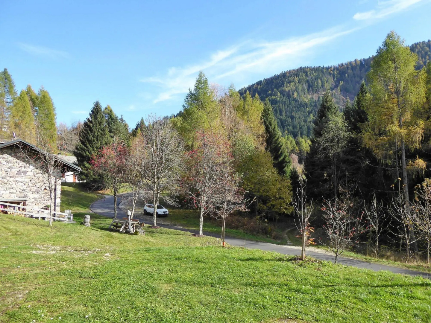 Wooden chalet in Pieve Tesino with garden