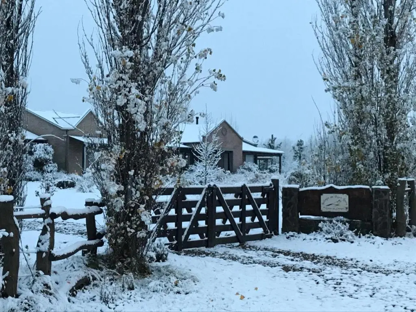 Refugio Del Guira Guira