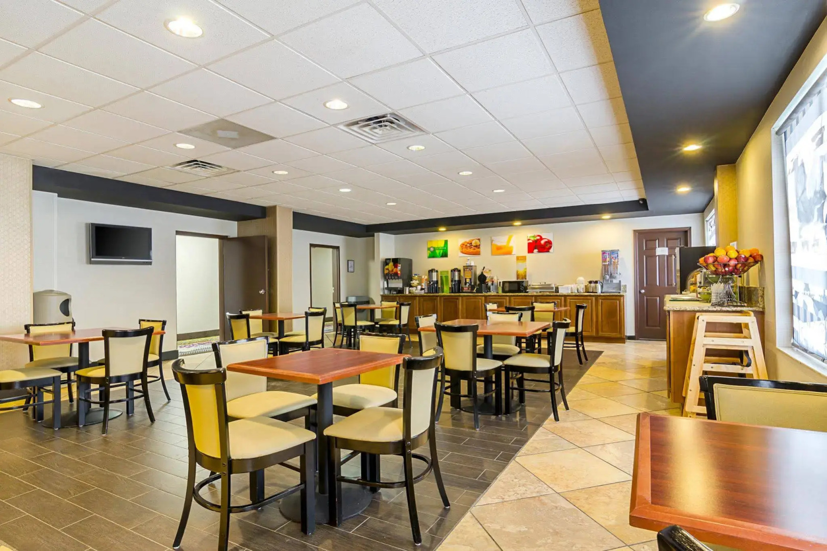 Holiday Inn Hotel and Suites Richmond West End by IHG