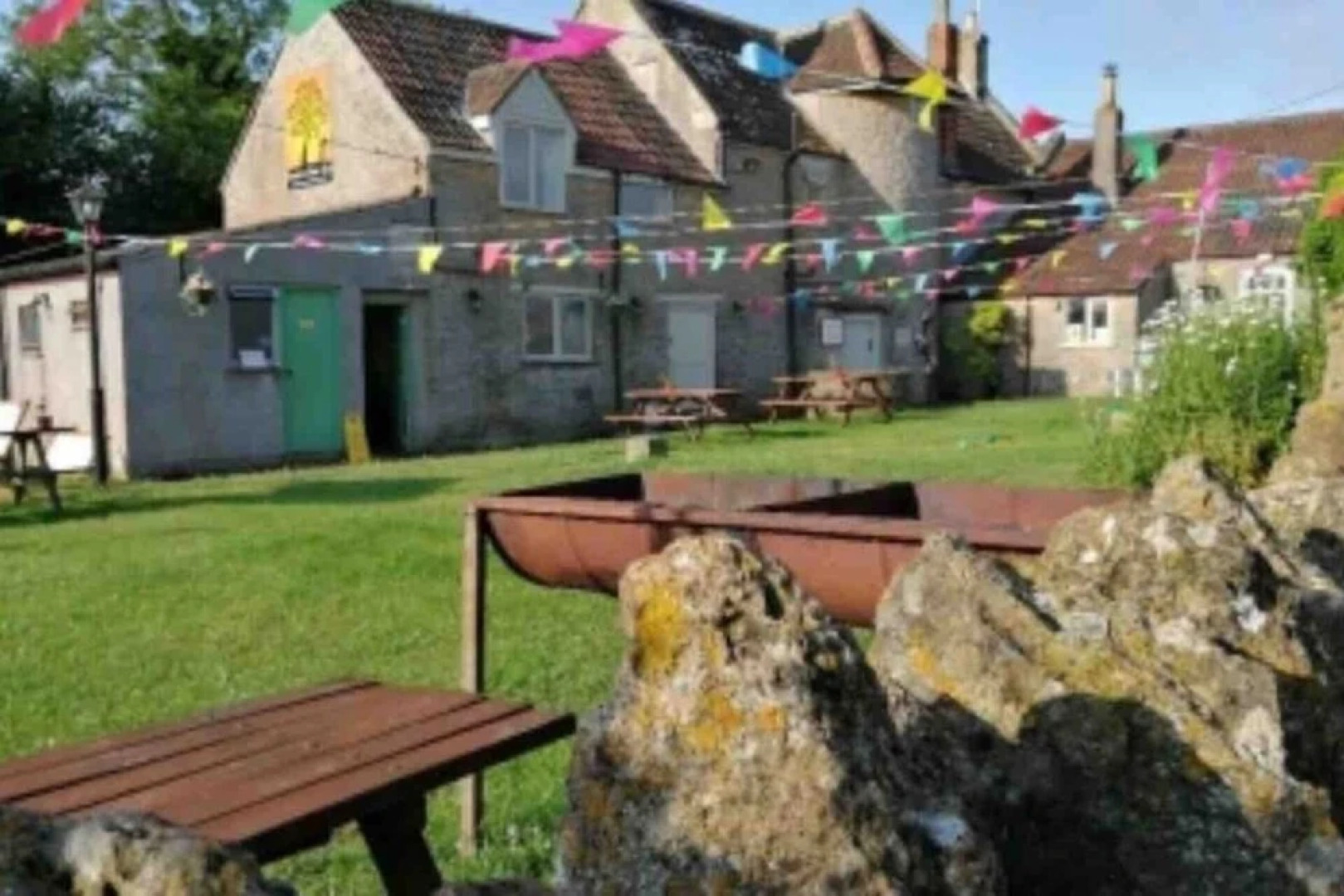 4 Bed - Historic Inn & Cider Pub - Free Parking