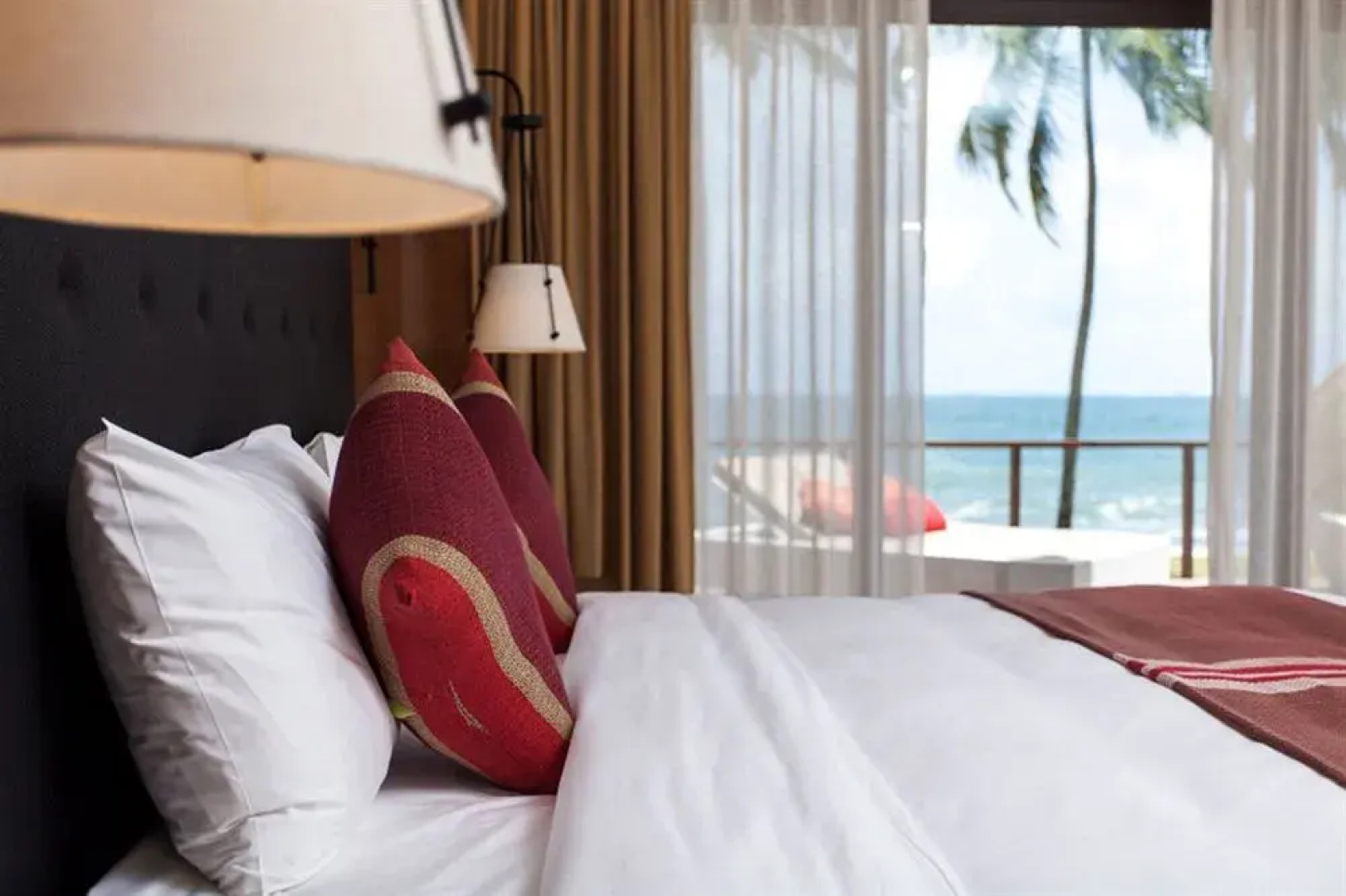 Reefs Edge Hotel