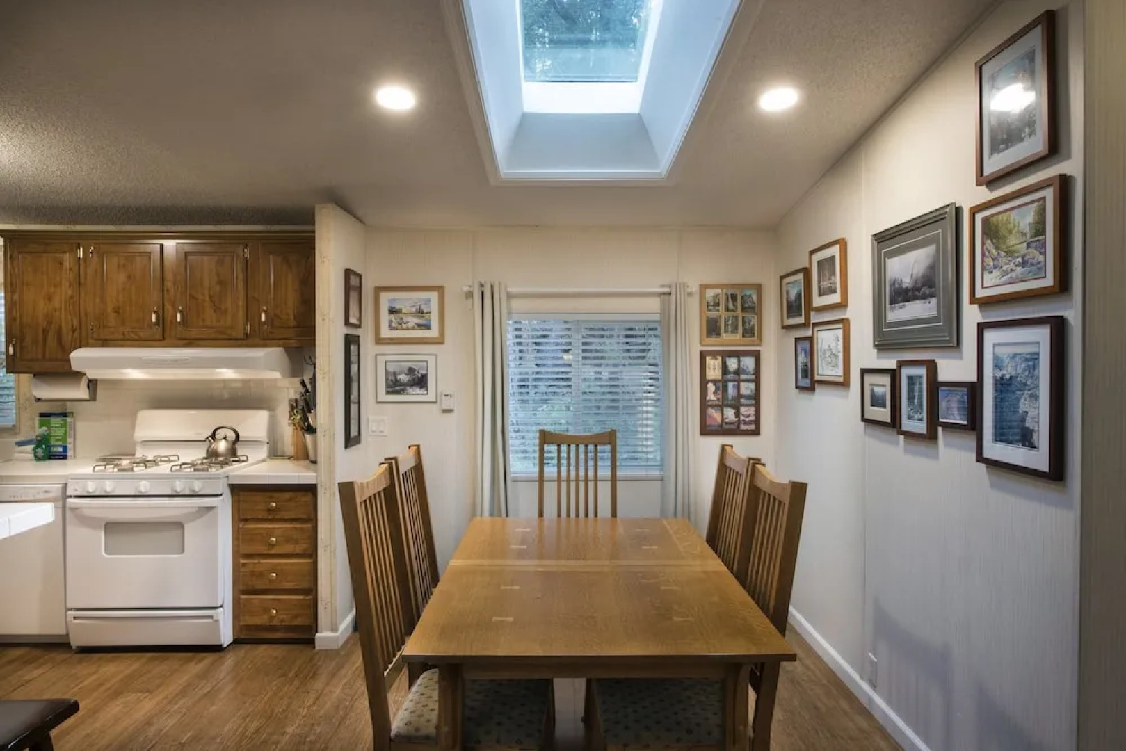 42r Rosenberg'S Creekside Cabin