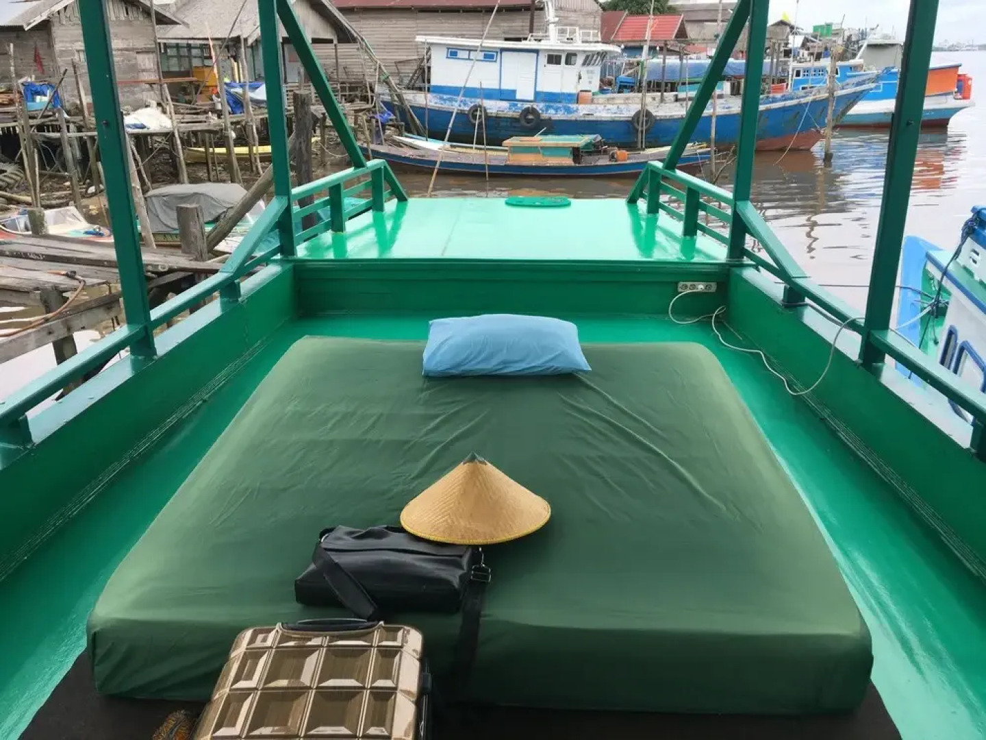 Houseboat Bee Kelotok