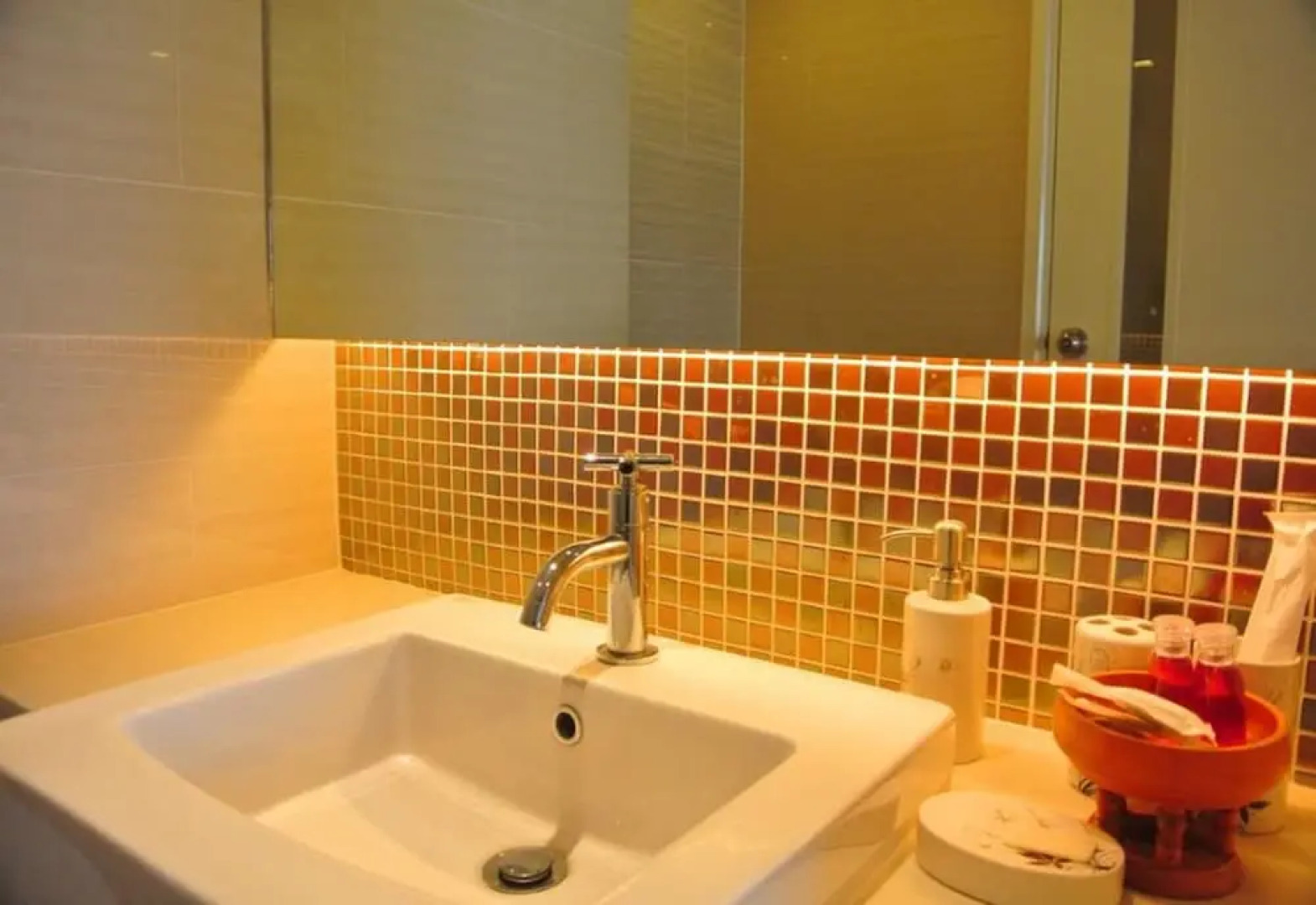 Himawari at Kanyarat Condo