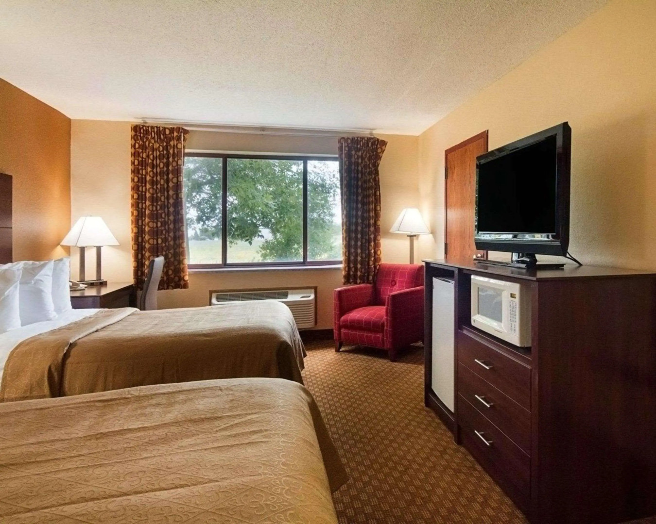 Super 8 by Wyndham Sturtevant/Racine