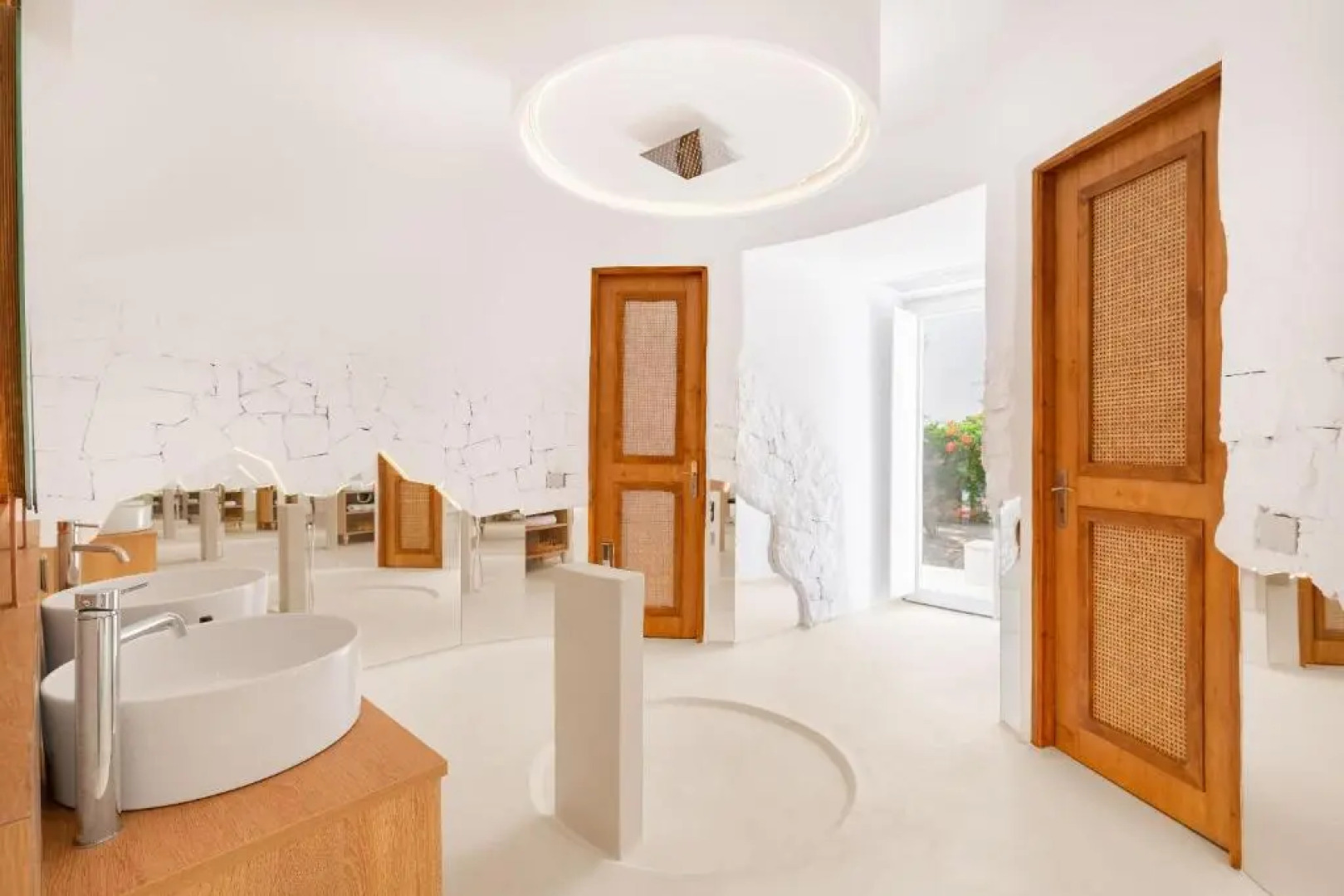 Faos Exclusive Suites