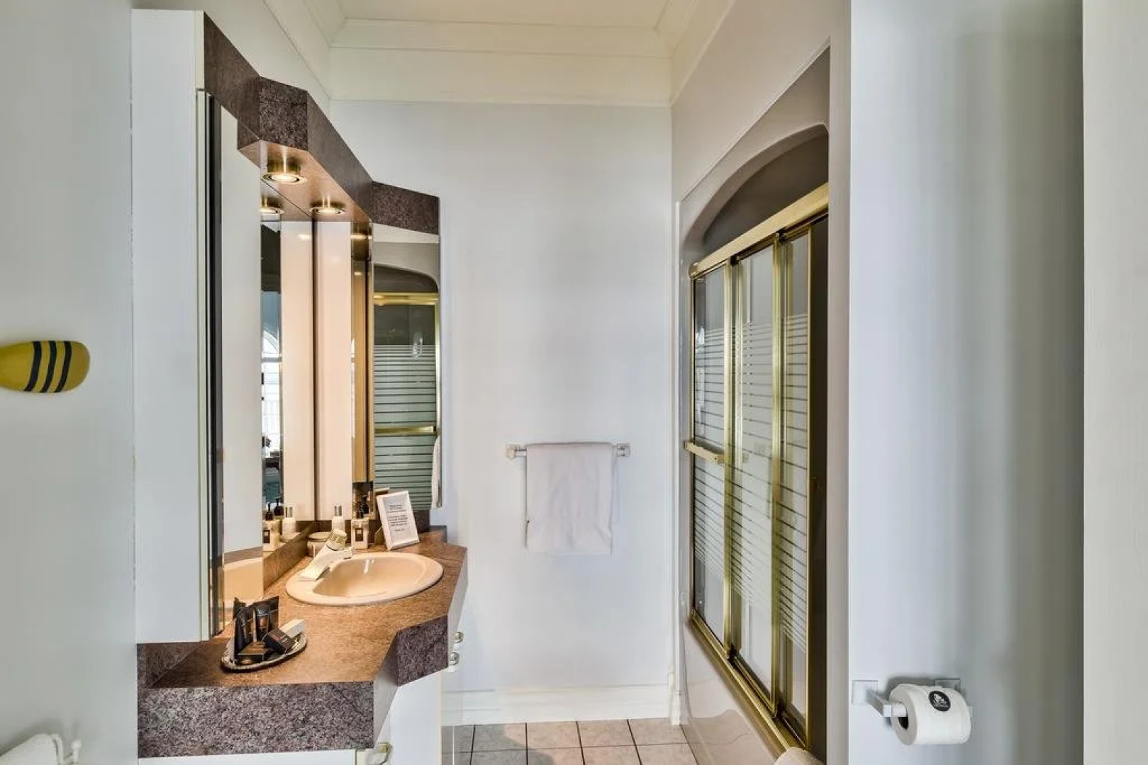 Greystone on Golden Lake