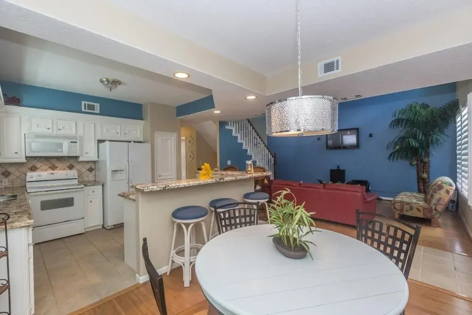 Tropical Oasis In Beautiful Galveston-tiki Island 3 Bedroom Home by Redawning