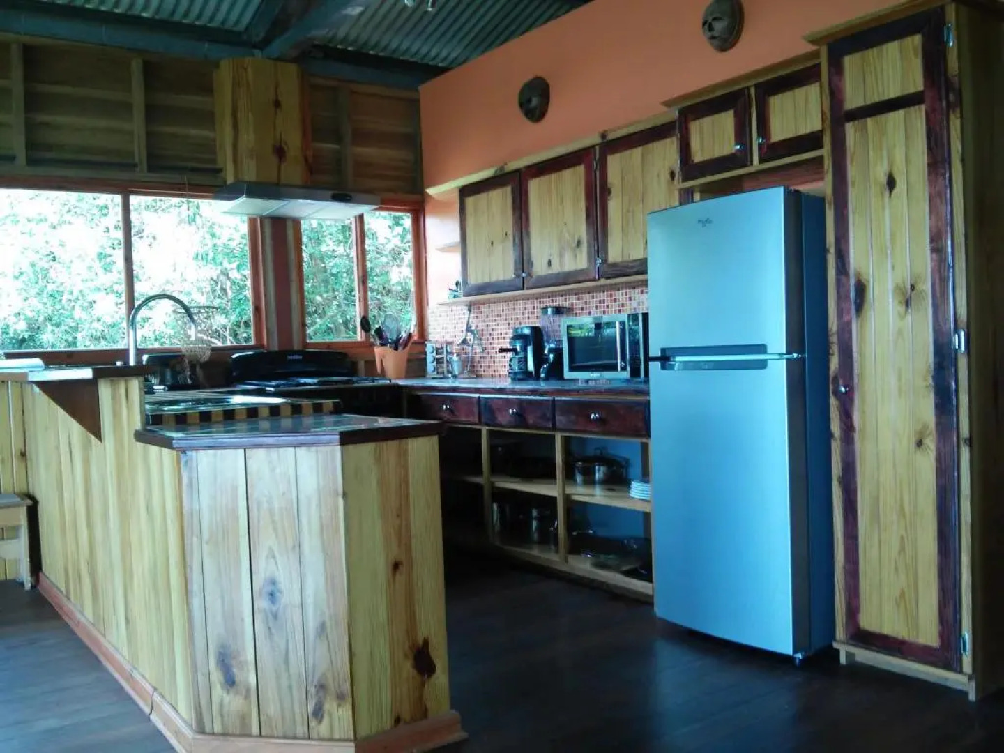 Jungle House next to Refugio la Brisa del Diablo