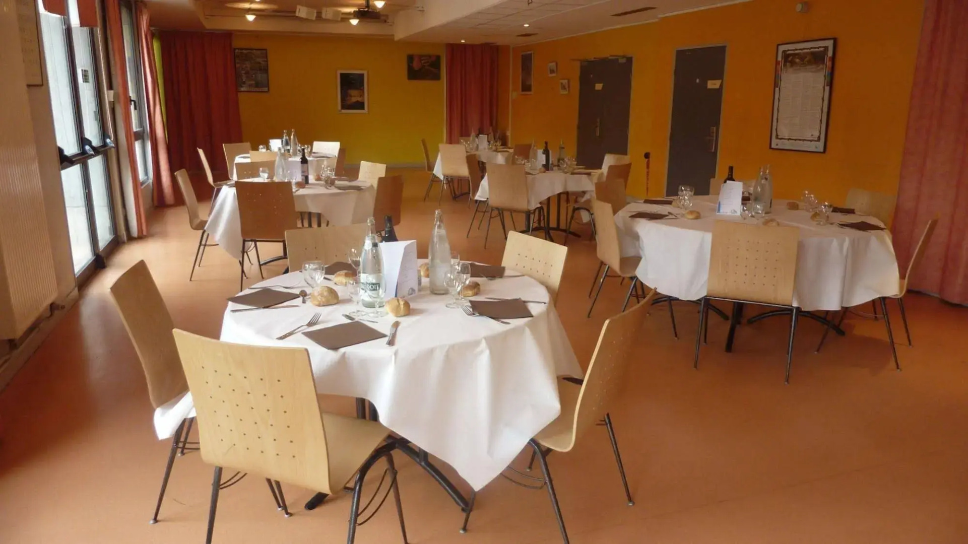 Cis De Champagne - Hostel