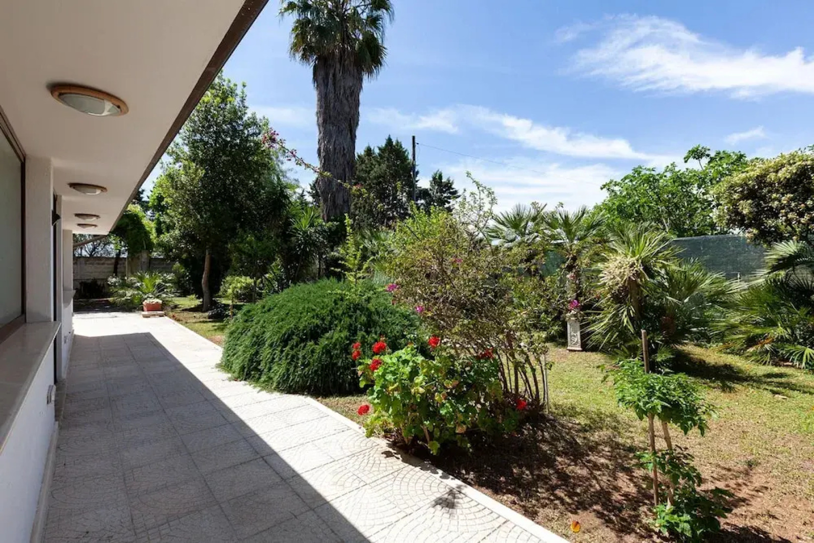 Villa Carmen With Garden And Pool