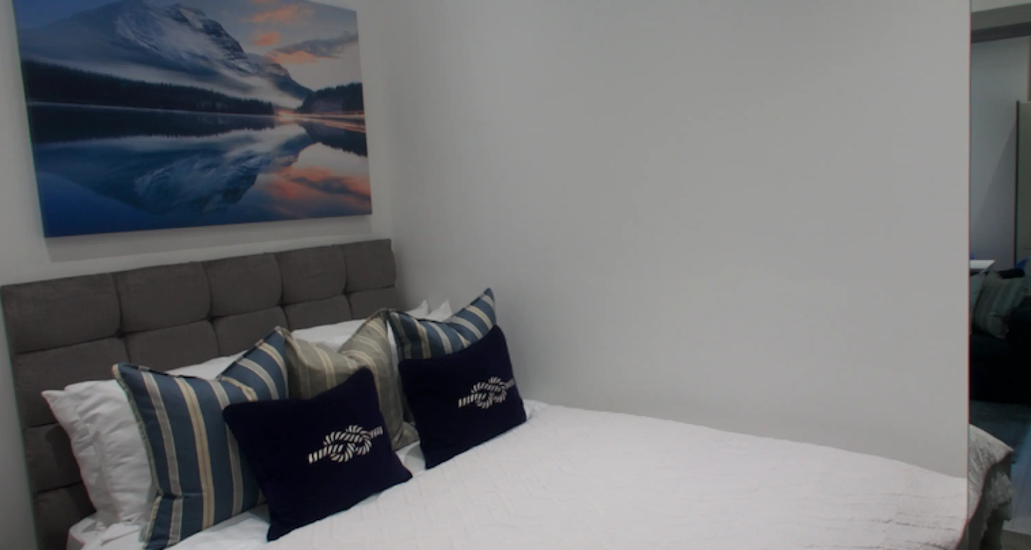 Icon Mews Southend  with FREE WiFi