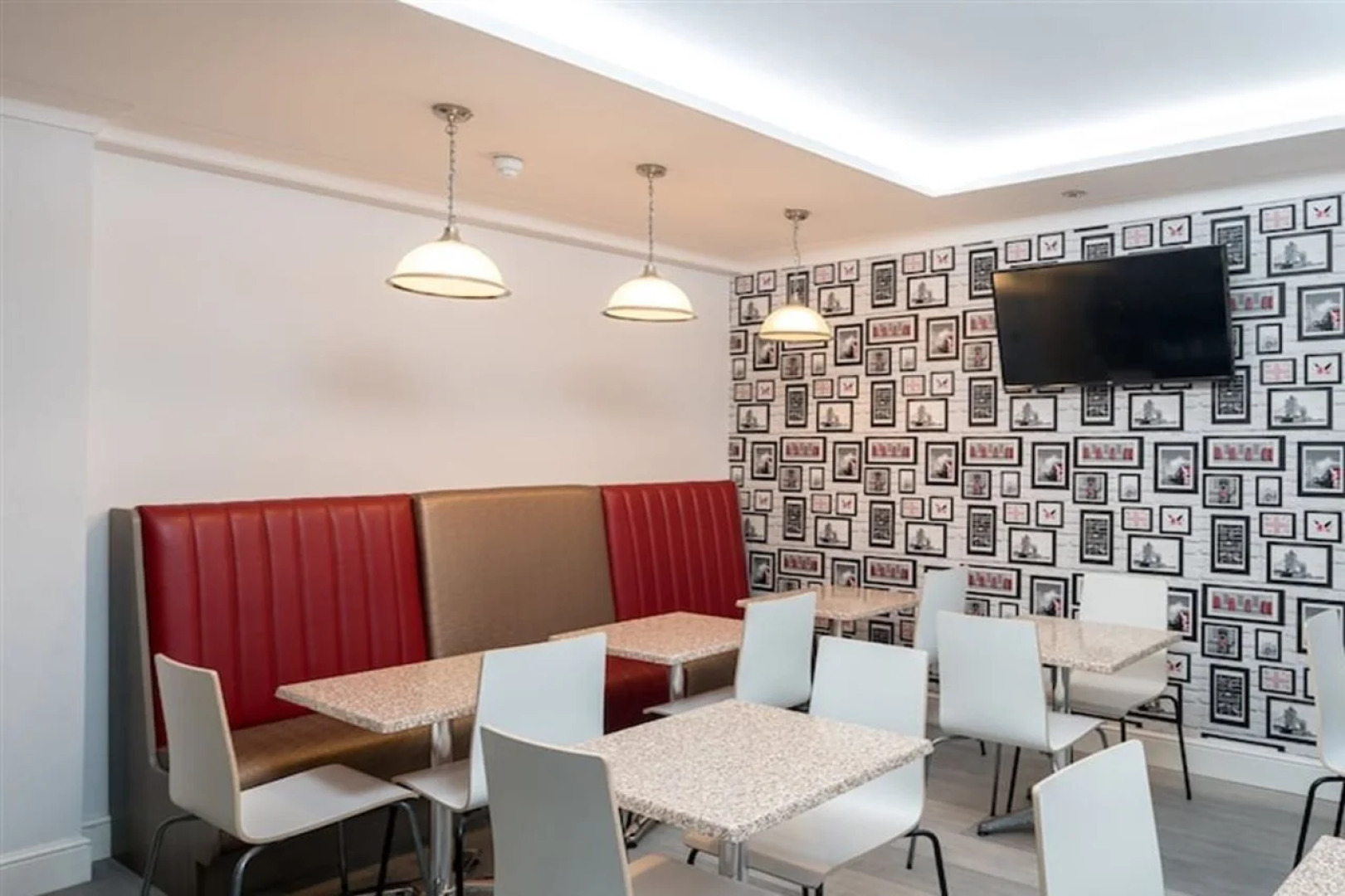 OYO Bakers Hotel London Victoria