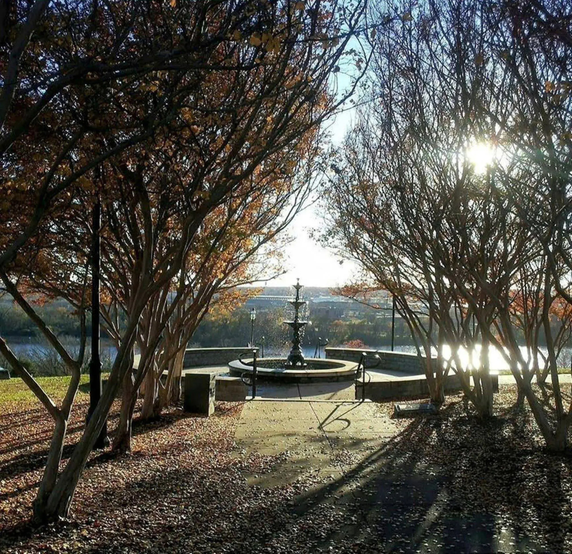 Inn At Patrick Henry's