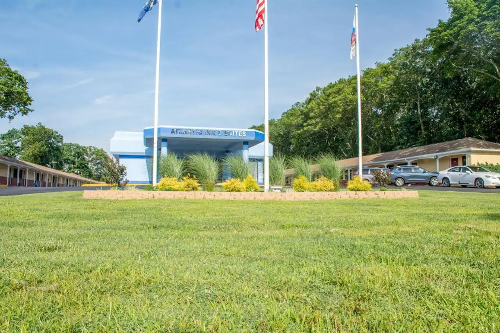 Atlantic Inn & Suites