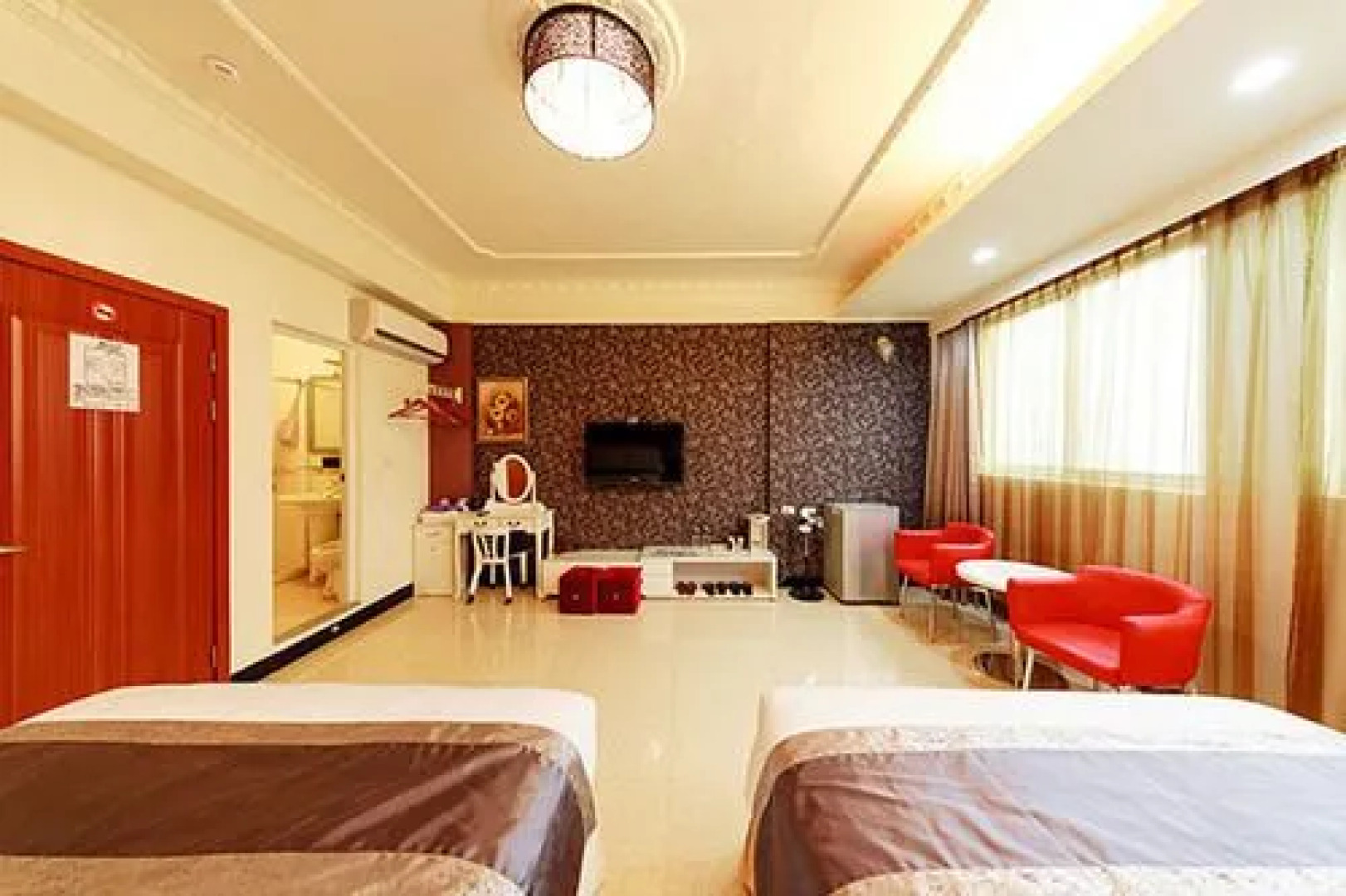 Four Seasons Duke Hostel