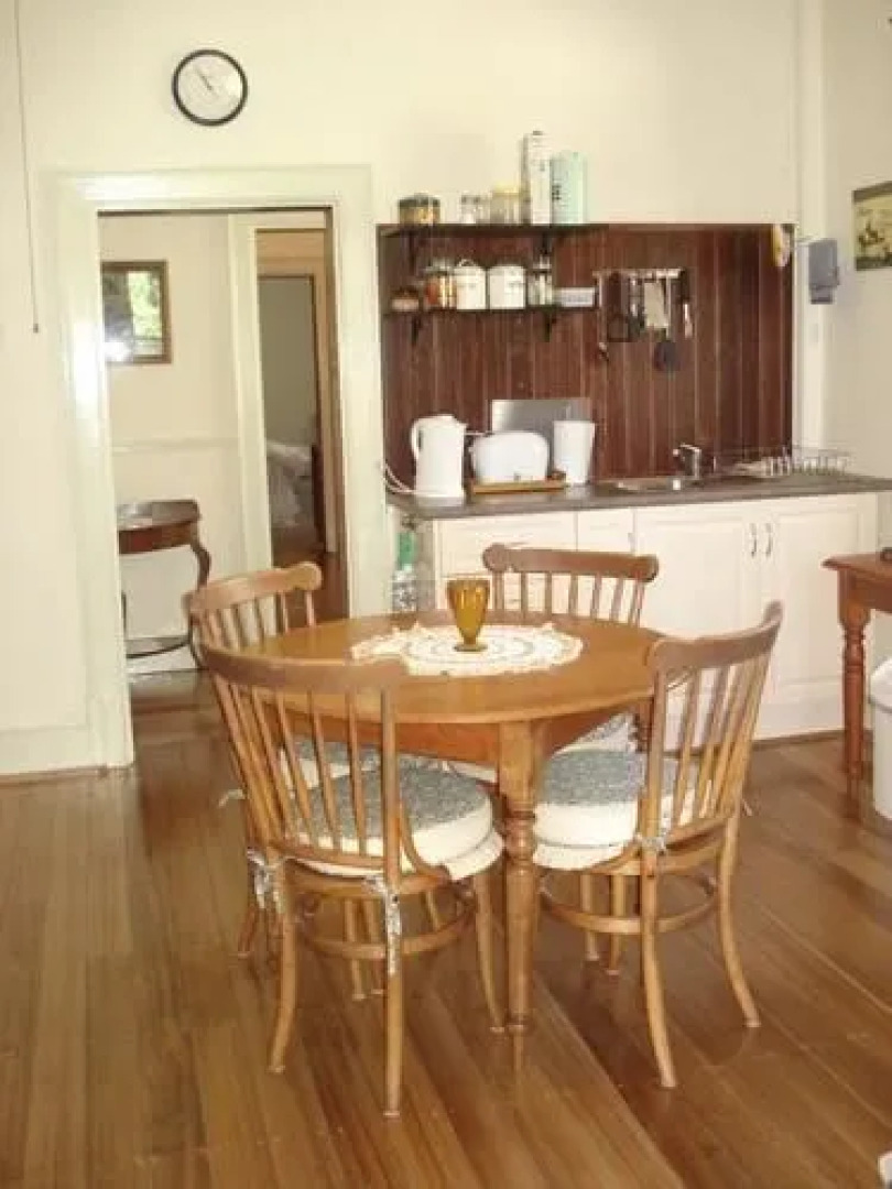 Christopher Hall's Colonial Accommodation