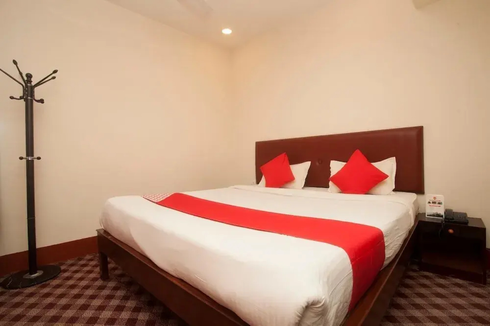 Hotel Eastern Star by OYO Rooms