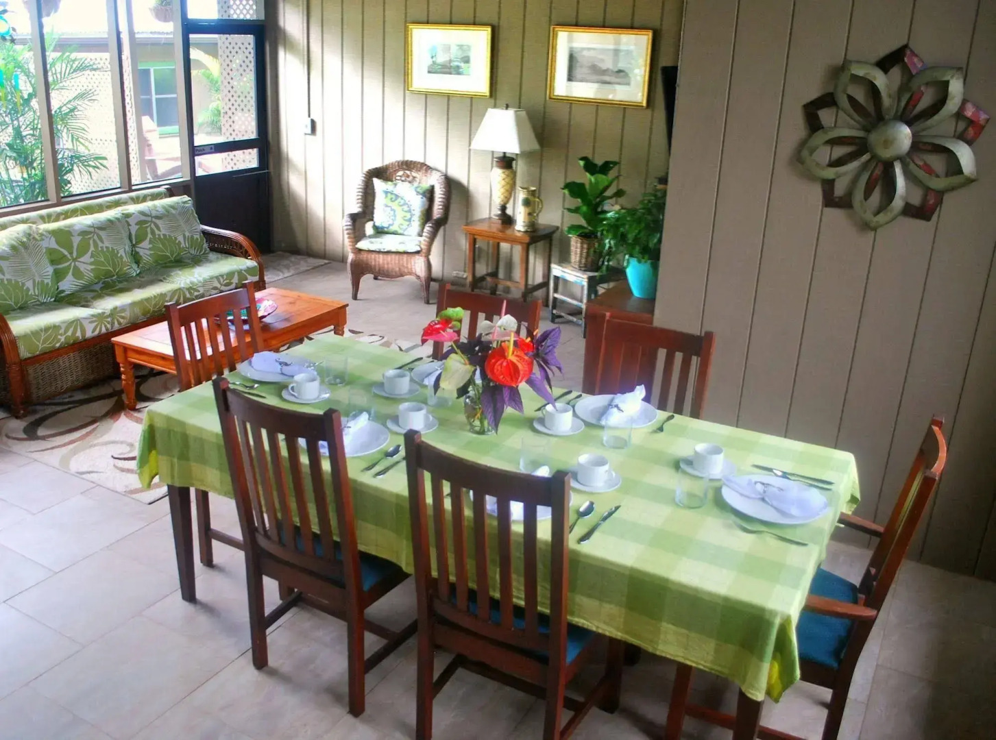 The Kimos' Ohanas B&B