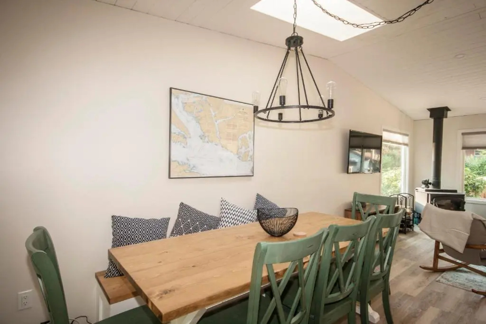 Cedar Creek Cottage 4BR - Welcome to Your Private Oasis Steps from the Beach