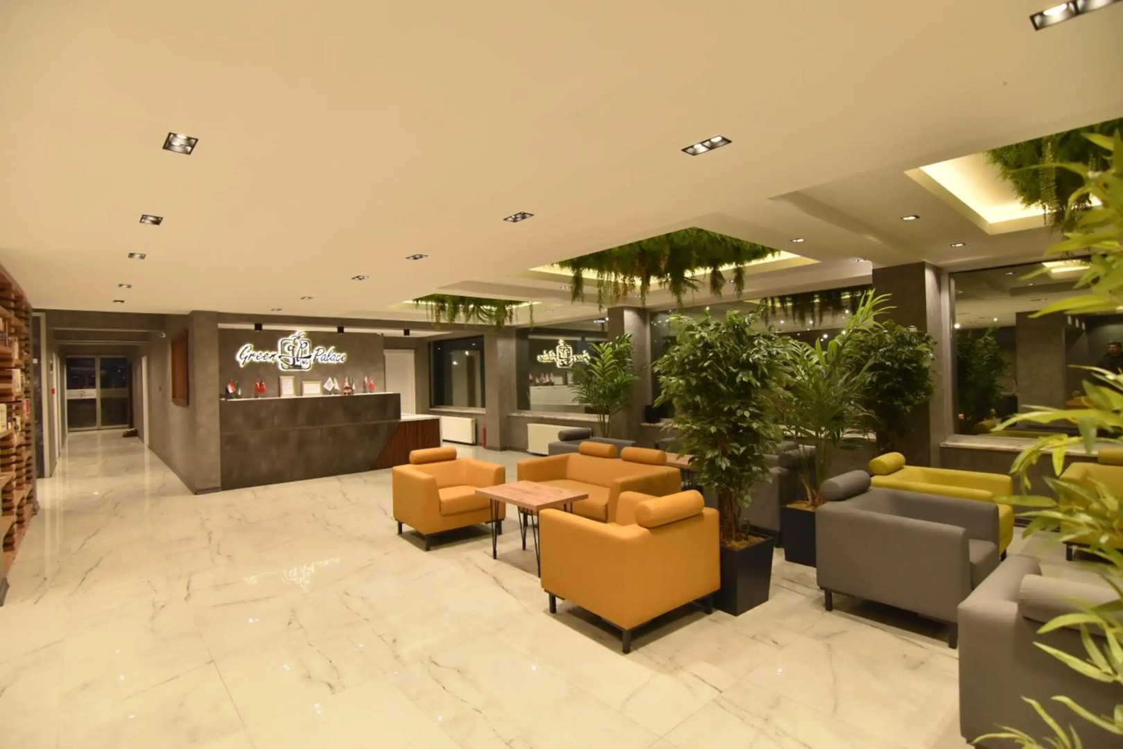 Отель Green Palace Suite 