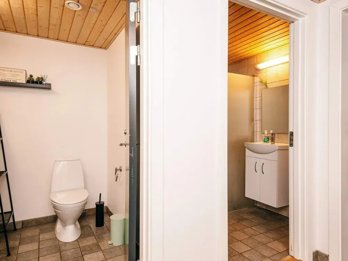 4 Star Holiday Home in Henne