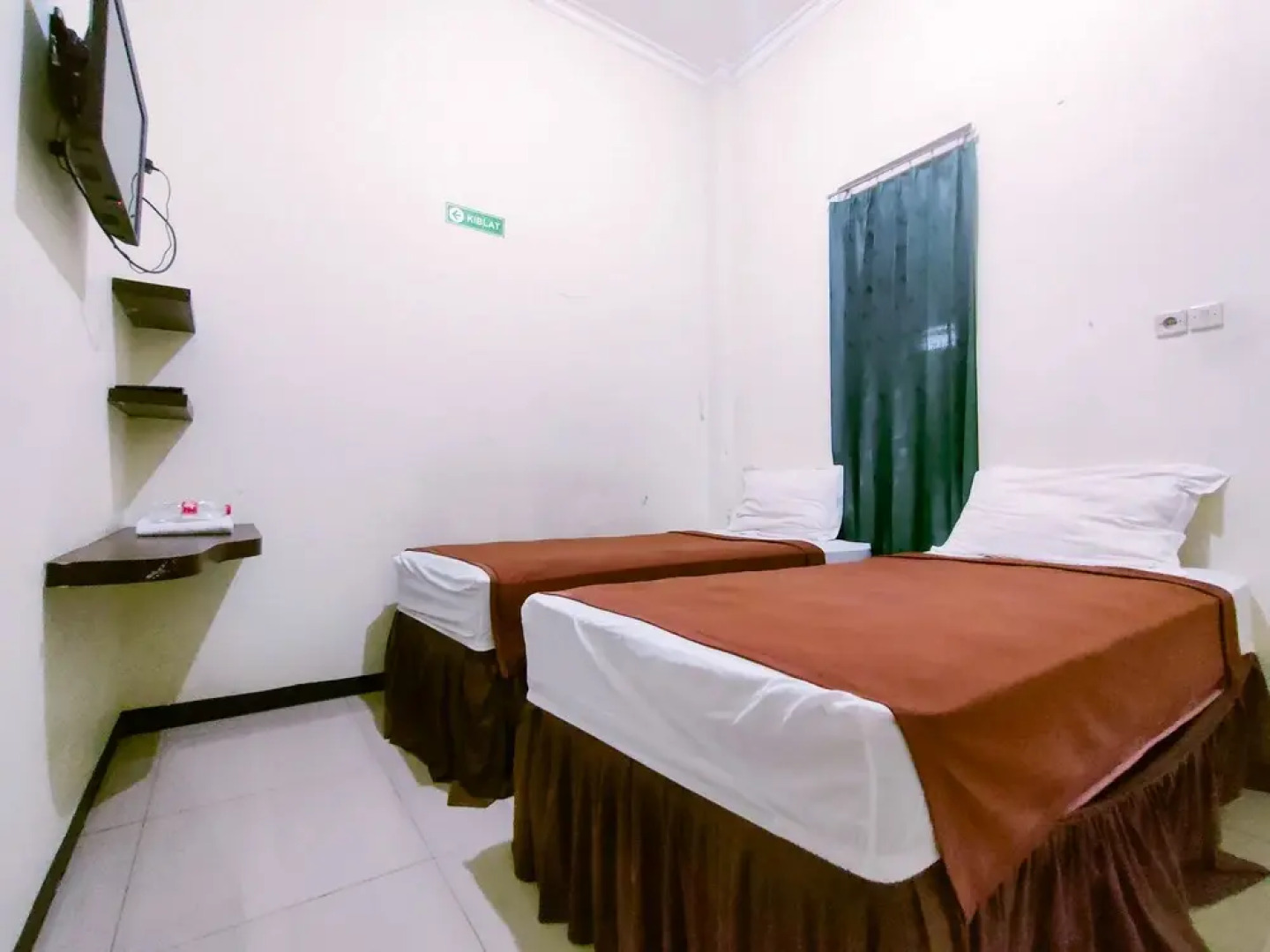 Djati Homestay Redpartner near Gor Djarum Kudus