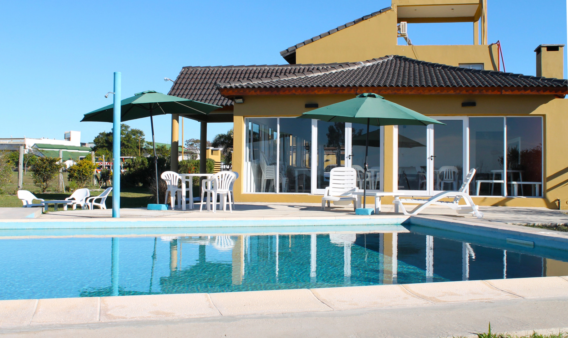 Brisas del Lago Apart & Hotel Federacion