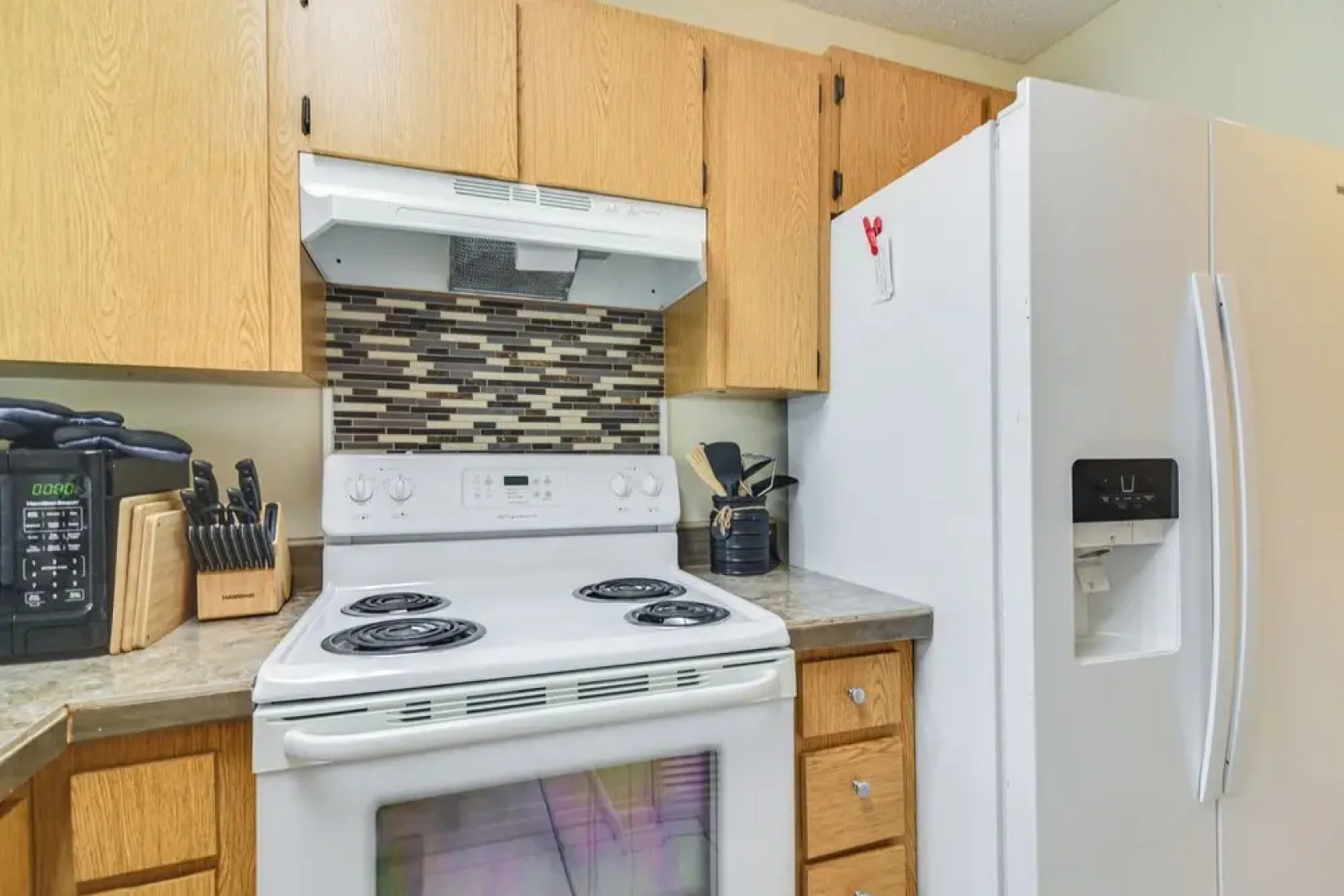 5 Mi to Beaches: Seminole Retreat w/ Balcony