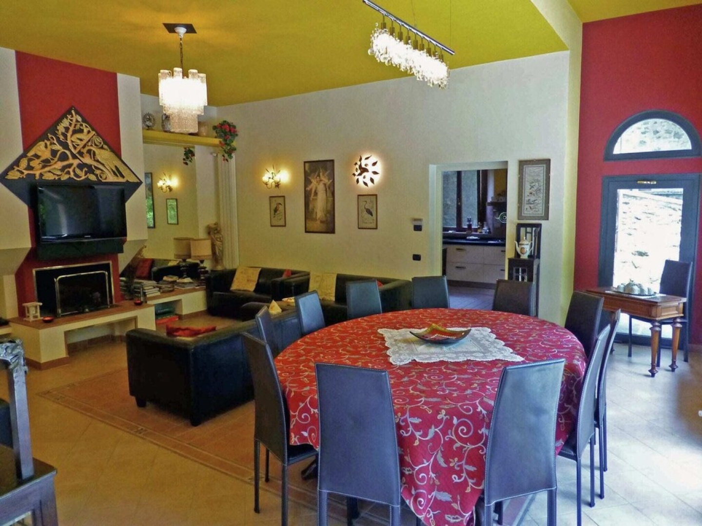 Exclusive Villa In The Countryside Of Pistoia With Private Pool & Hot Tub