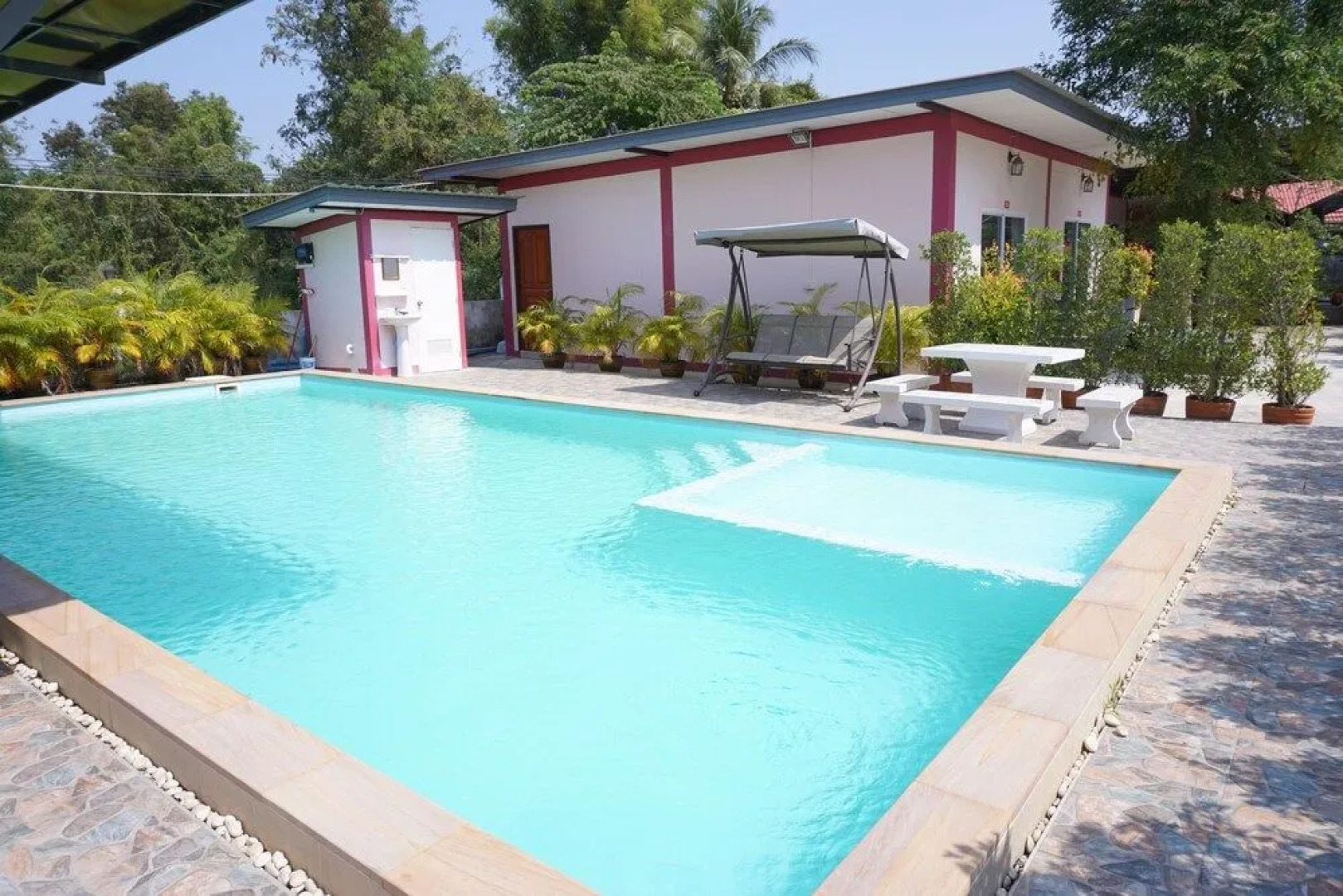 Porjai Resort Uthai Thani