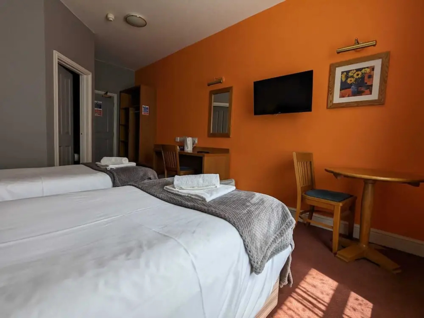 The Earl of Derby - Inn