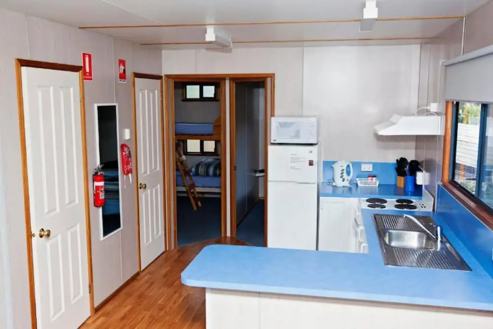 Seven Mile Beach Cabin and Caravan Park