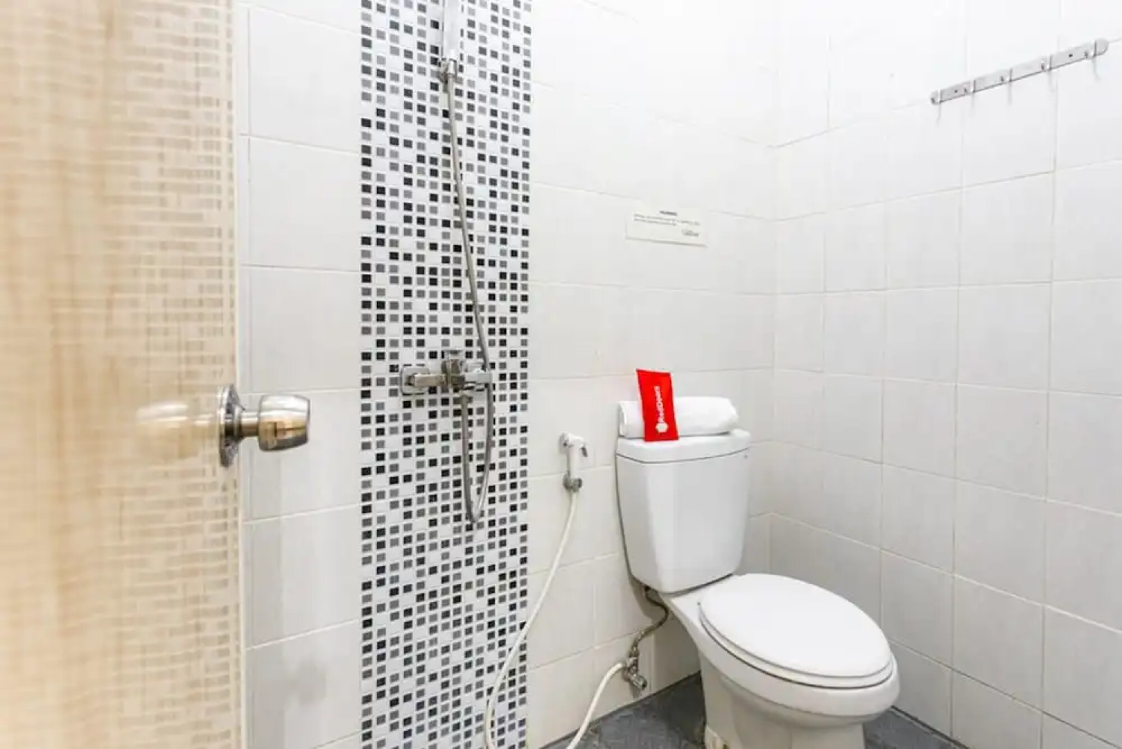 KoolKost Syariah near Universitas Muhammadiyah Surakarta - Caters to Women